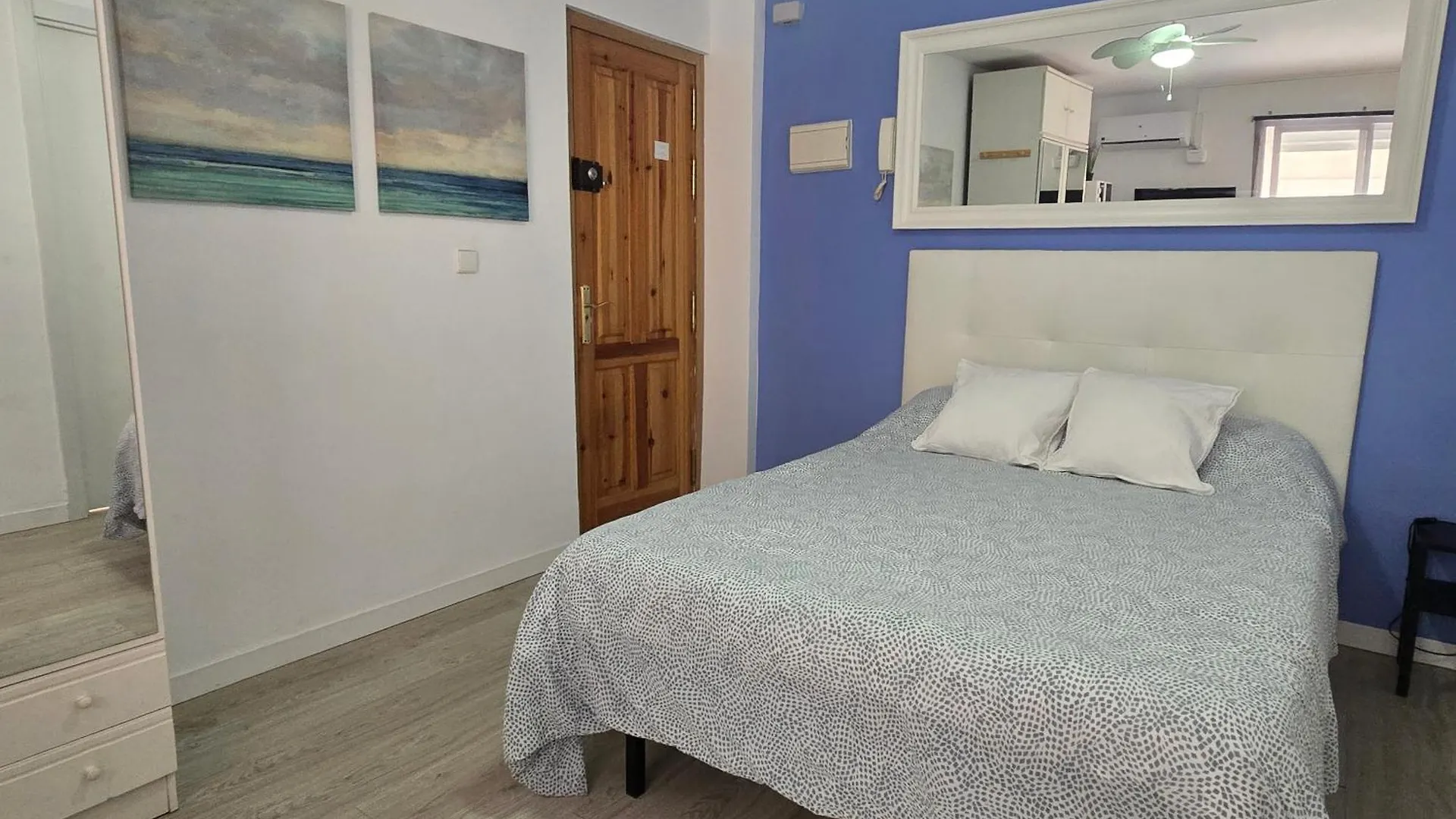 Estudio En Torremolinos, Plaza De Andalucia توريمولينوس